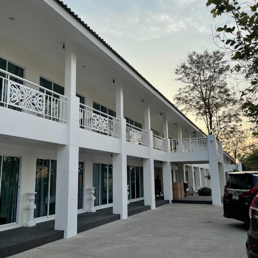 Hotel Ivory House Sriracha Si Racha Zewnętrze zdjęcie